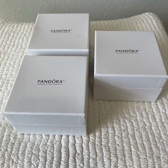 Pandora Ornament 2012 limited edition Christmas Stocking Boot - Picture 9 of 9